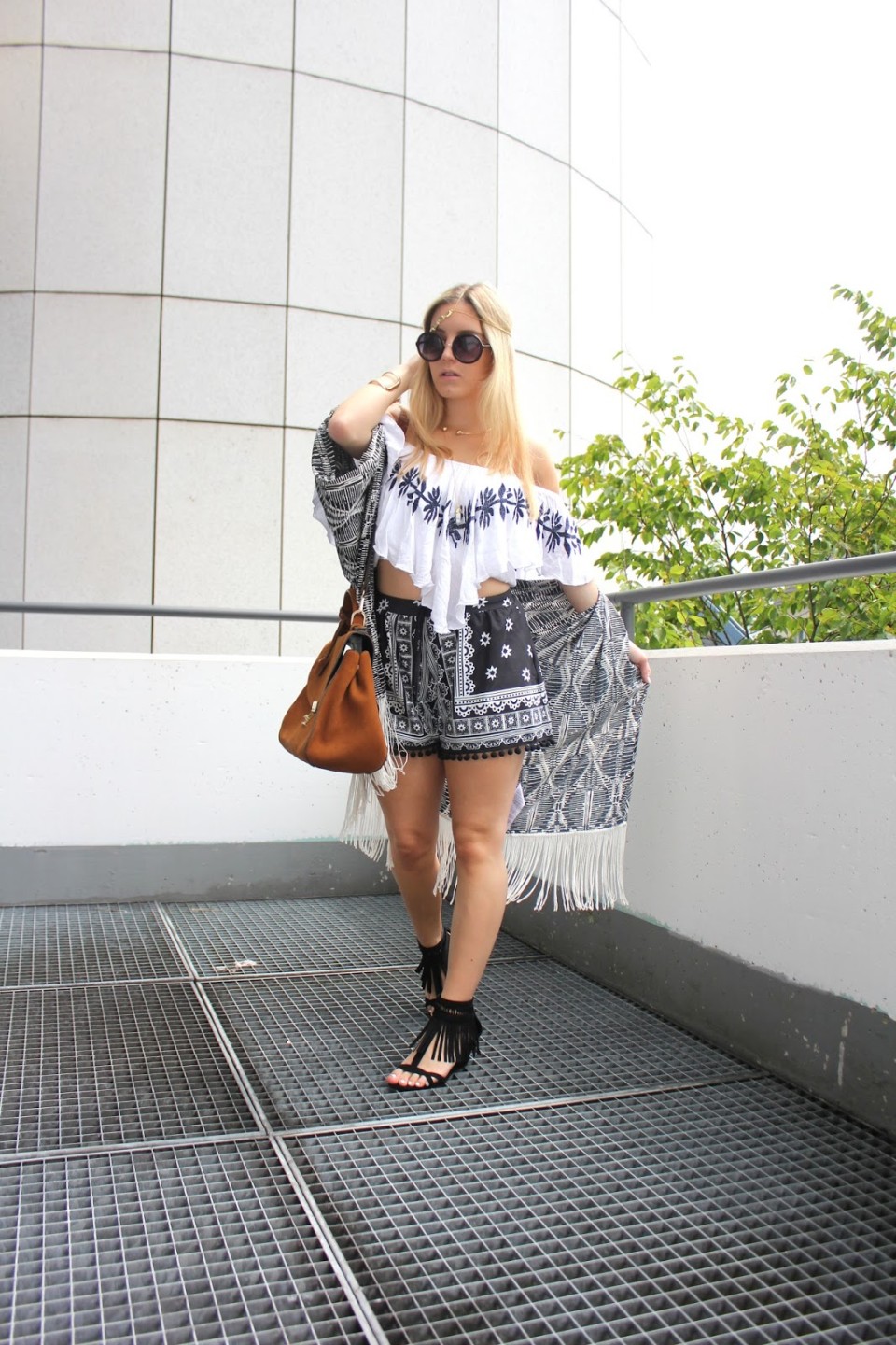 https://www.fashiontwinstinct.com/wp-content/uploads/2015/06/IMG_2391-960x1440_c.jpg