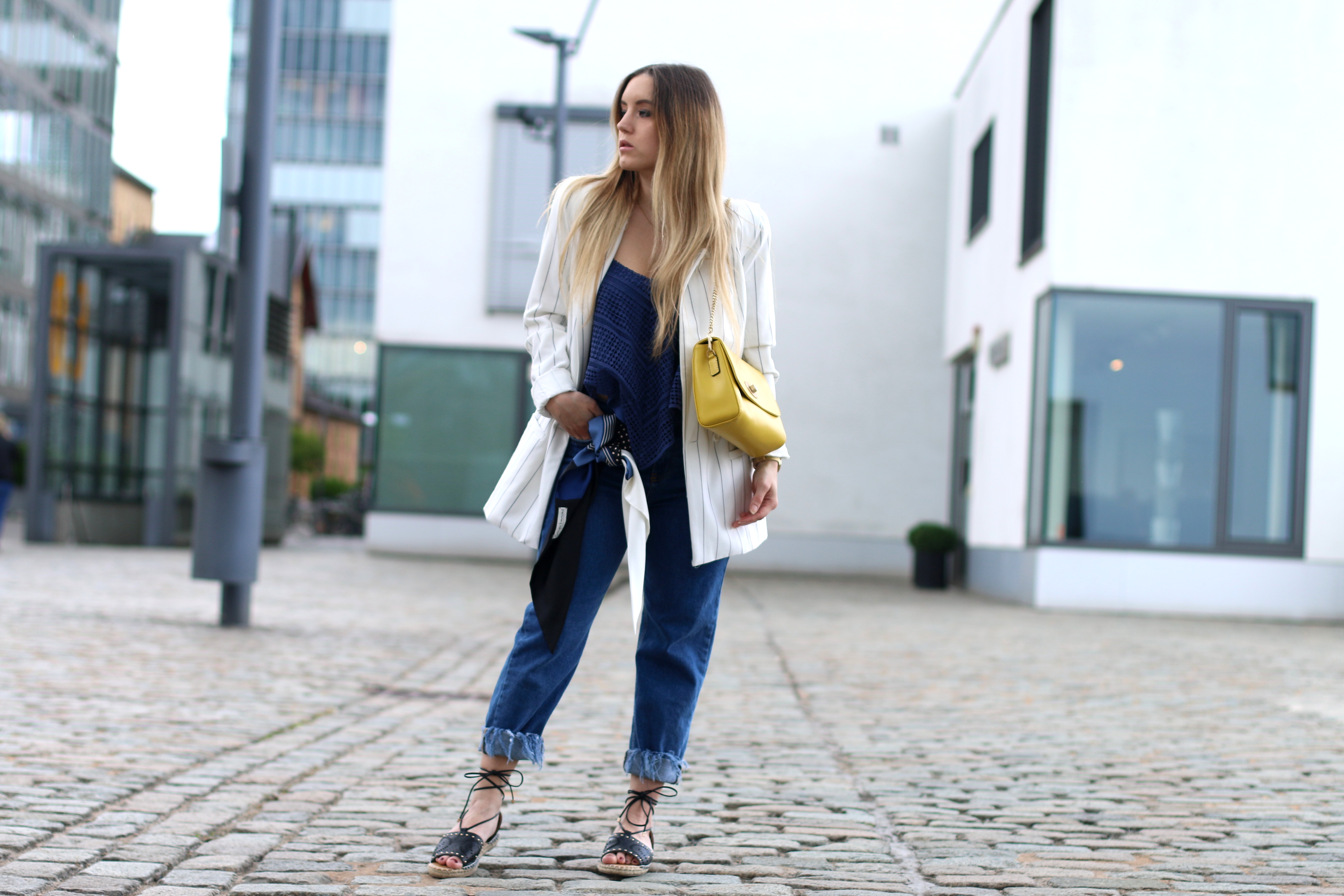 blogger ootd mom jeans gestuz le tanneur