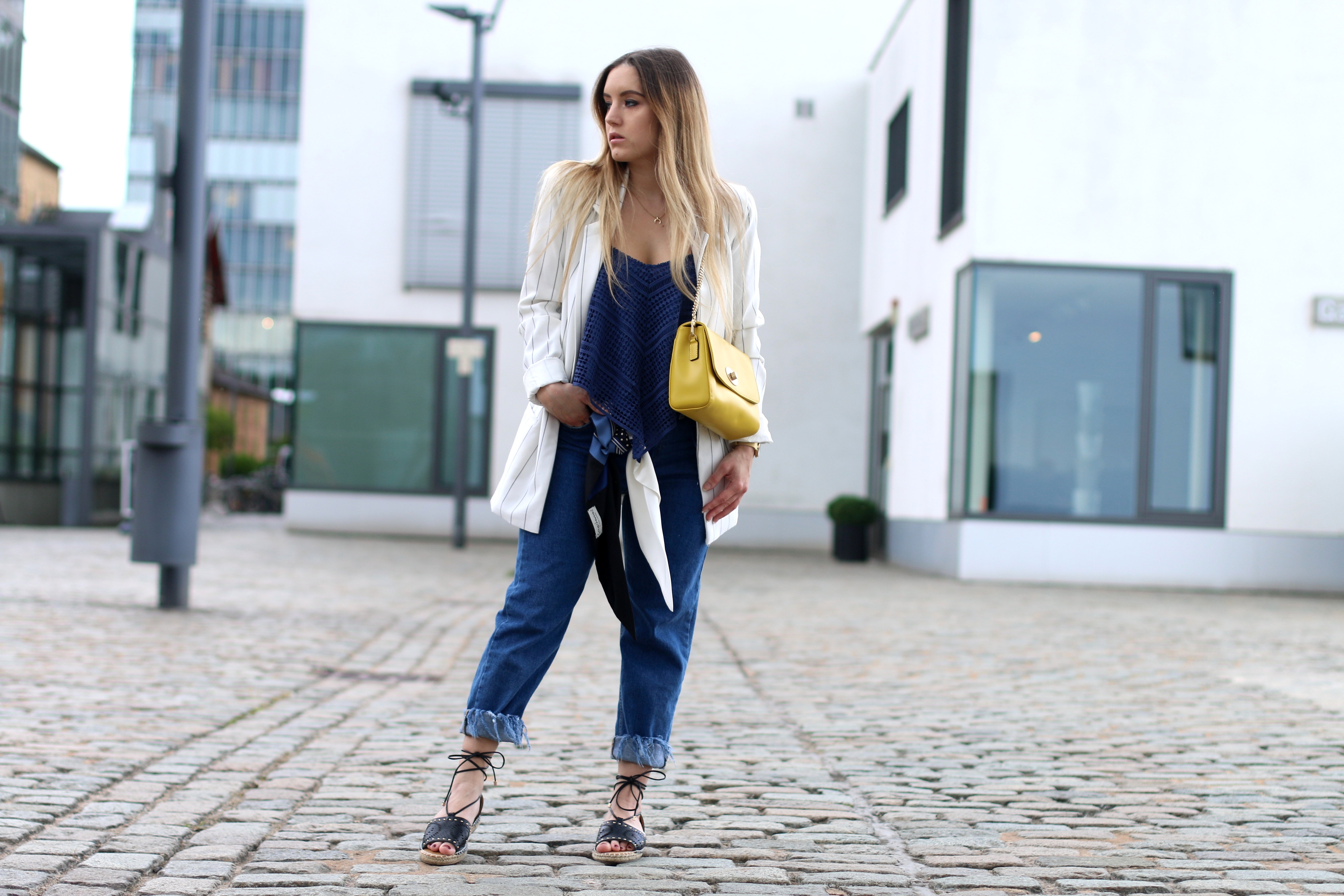 gestuz blogger style espadrilles mom jeans