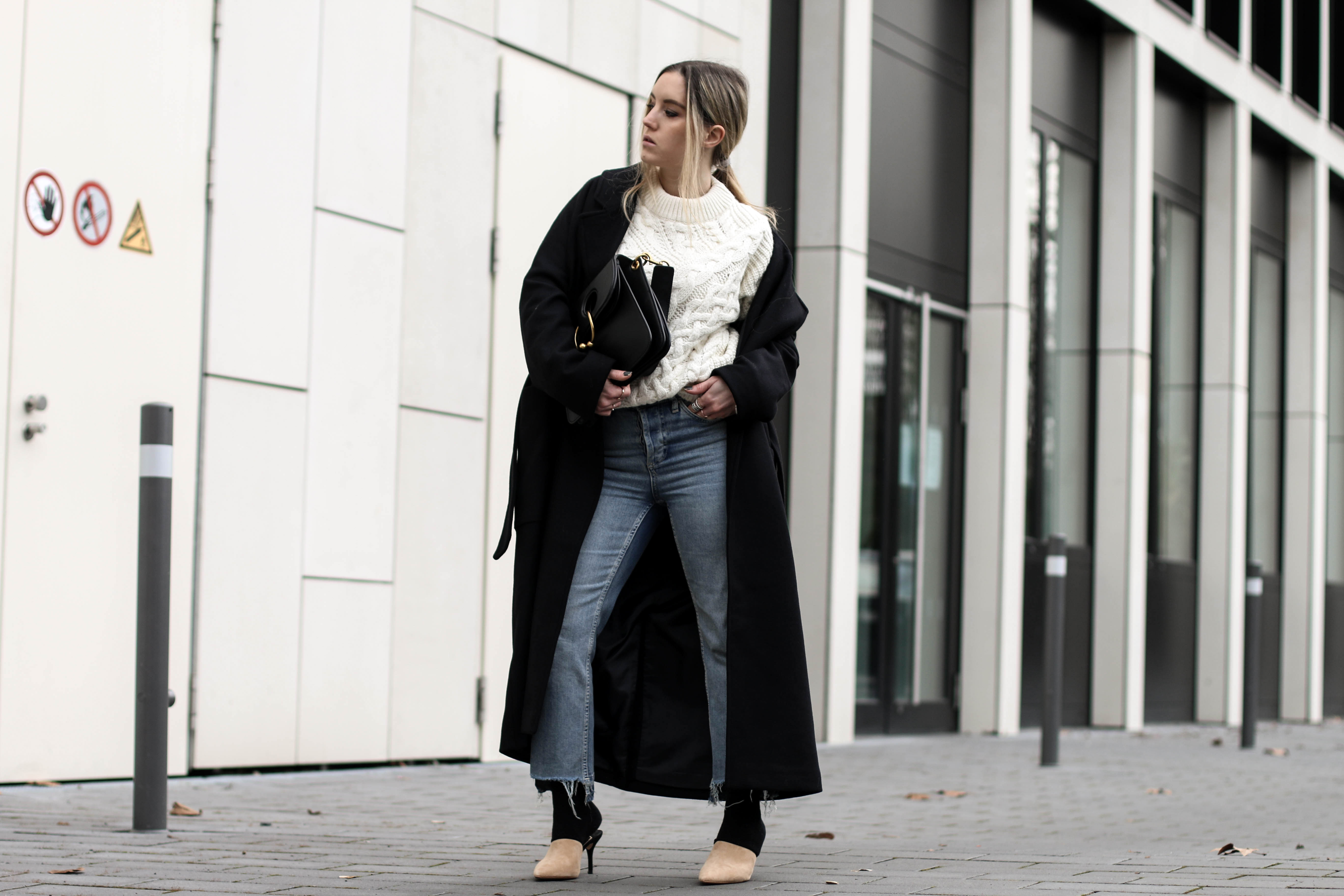 Maxi Coat Edited knit sweater mules mom jeans