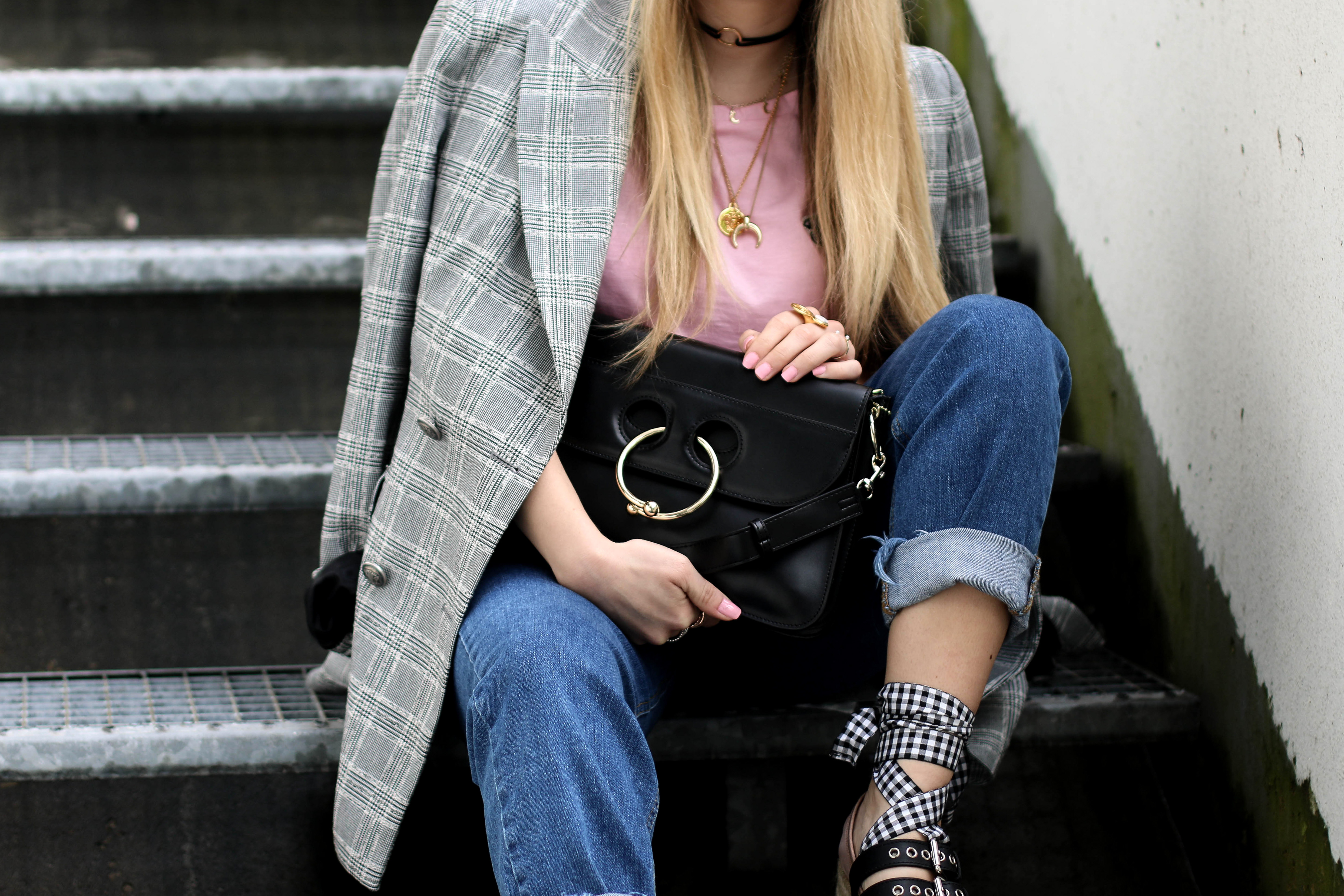 https://www.fashiontwinstinct.com/wp-content/uploads/2017/04/miu-miu-platforms-miu-miu-shoes-ftw-the-shop-bag-fashion-blog-zara-checked-blazer.jpg
