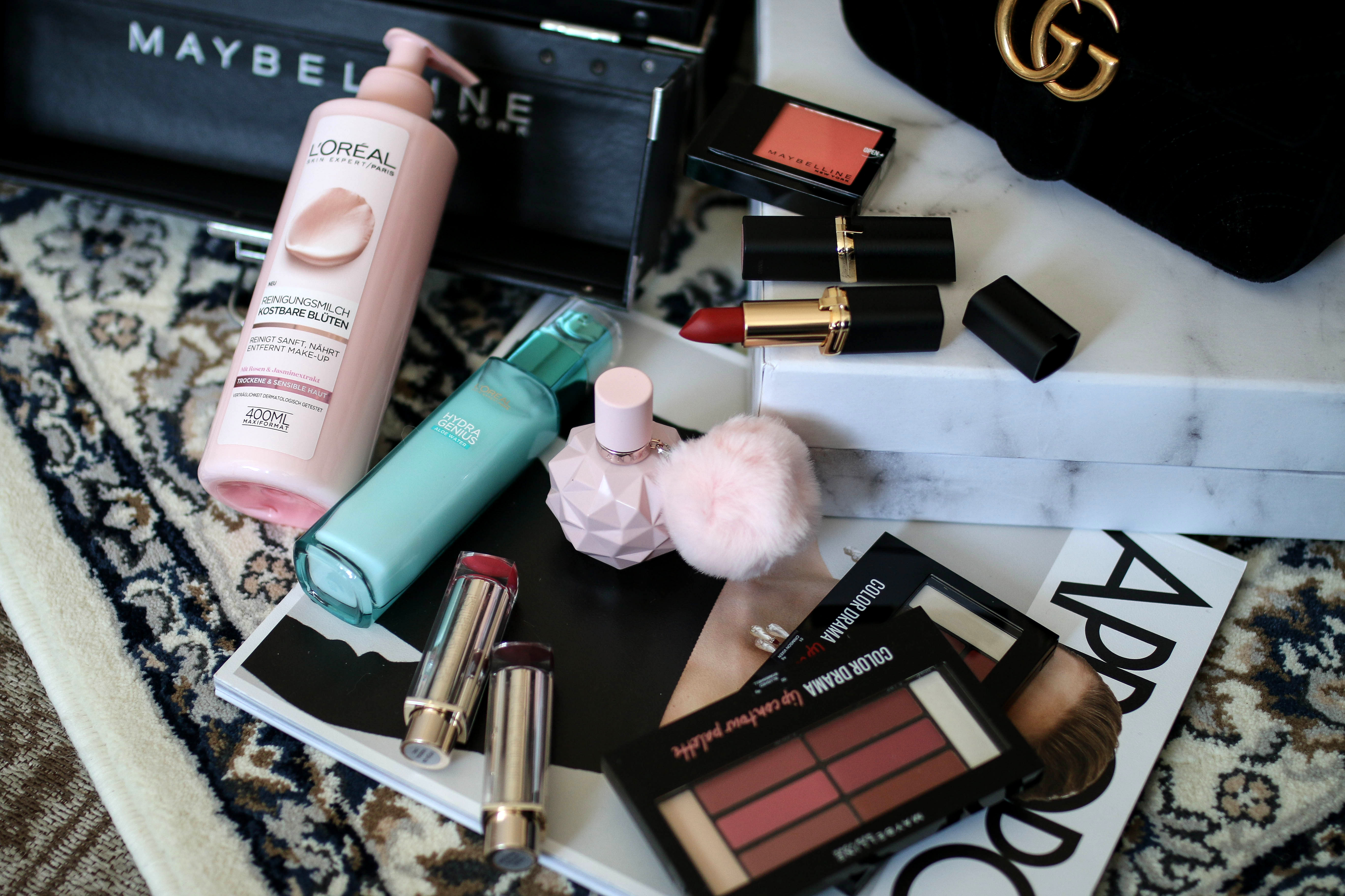 monthly favorites blogpost beauty favourites beauty blog maybelline koffer estee lauder lipstick