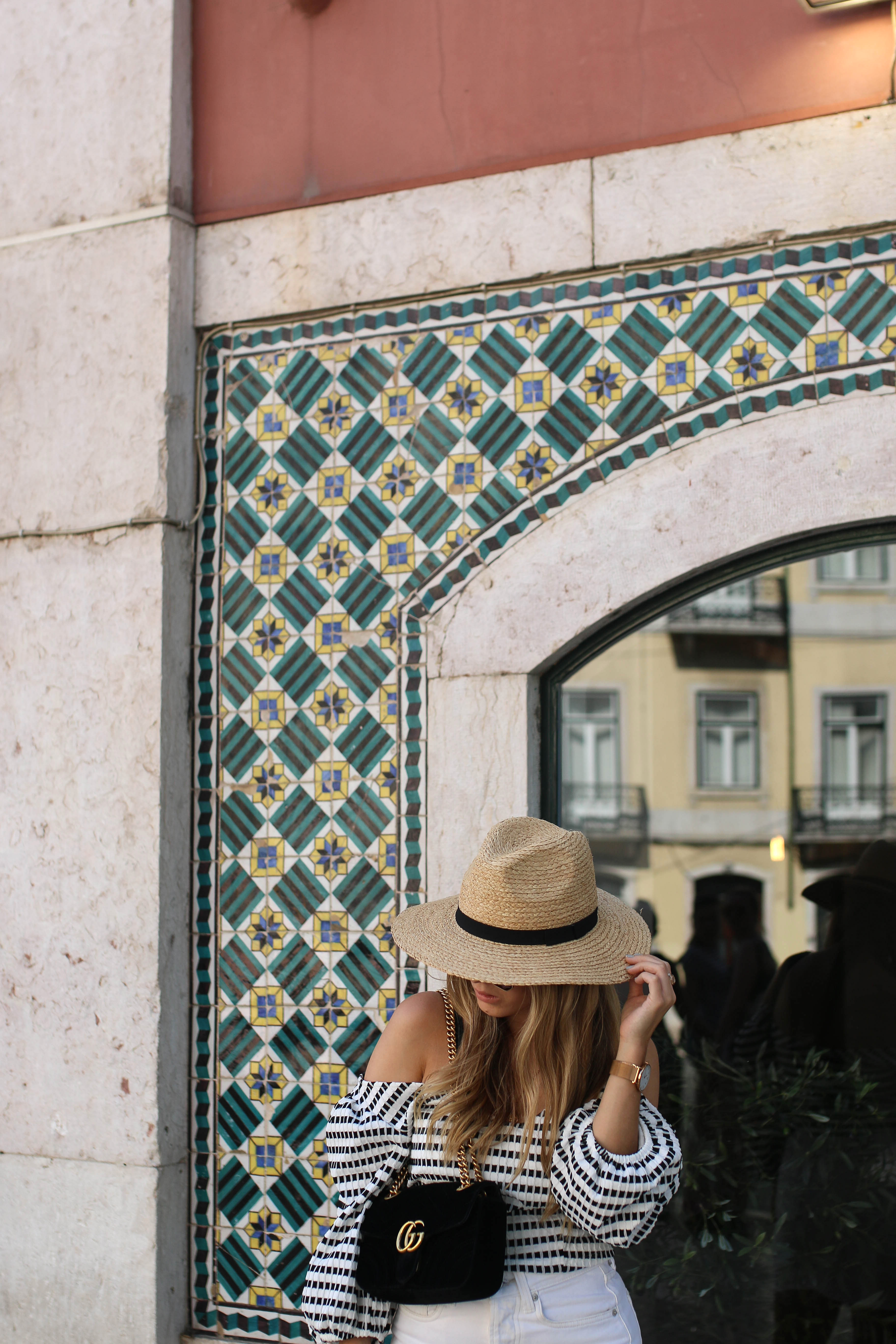 bow slides straw hat fashion blog outfit post gucci marmont bag